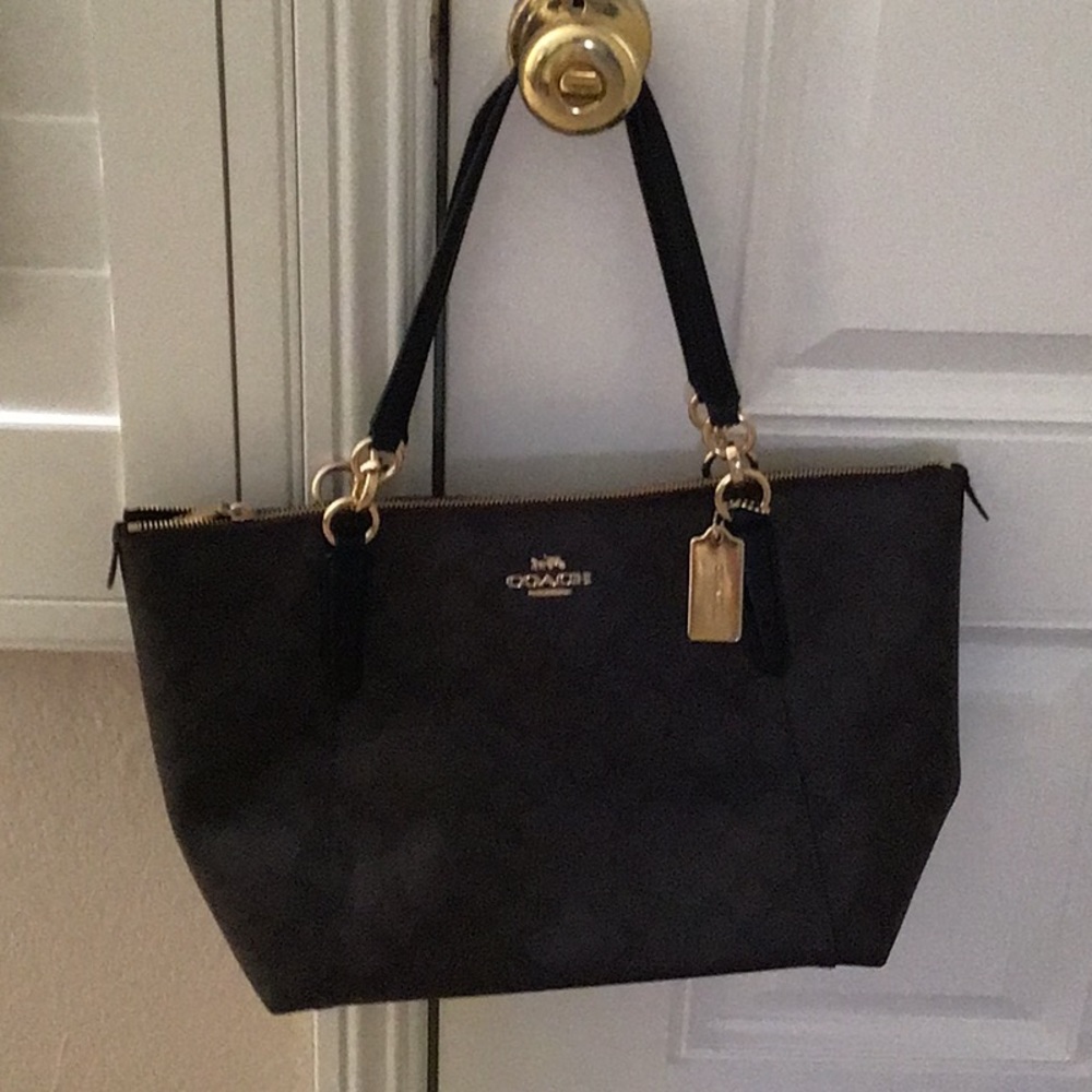 Coach purse and credit card holder